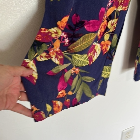 J. Jill Wide Leg Cropped Pant Women's S Blue Multi Tropical Smocked Waist - Picture 7 of 11